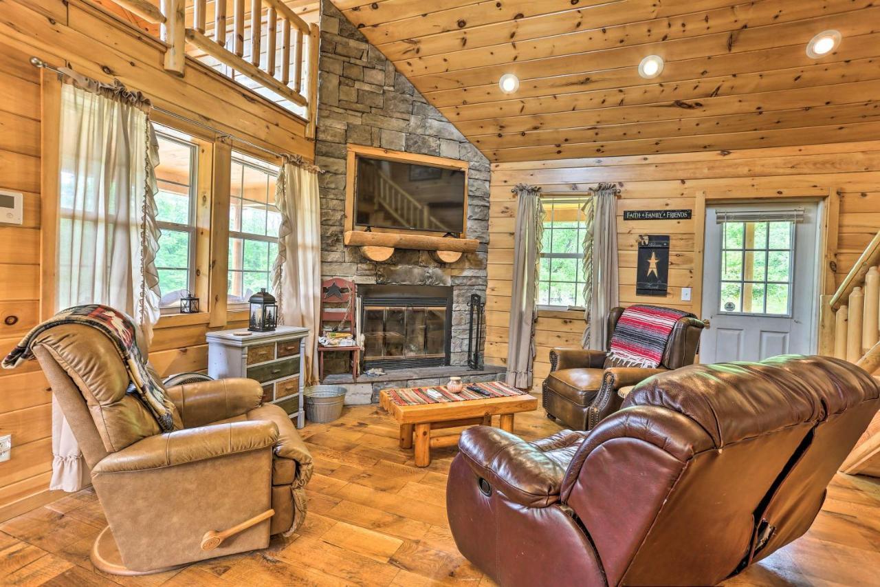 Holiday home Charming With Porch And Valley Views! Blakely