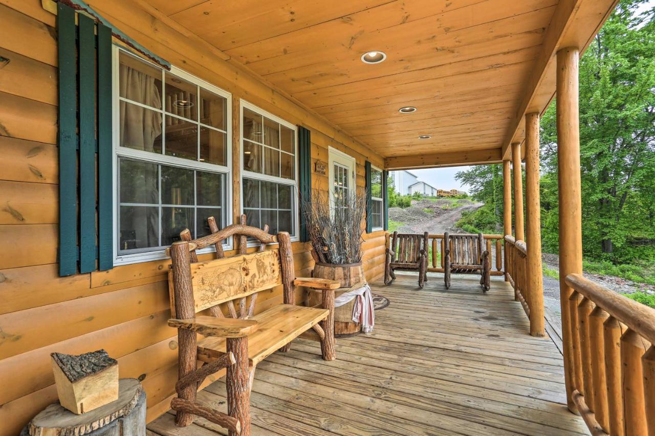 Charming With Porch And Valley Views! Holiday home