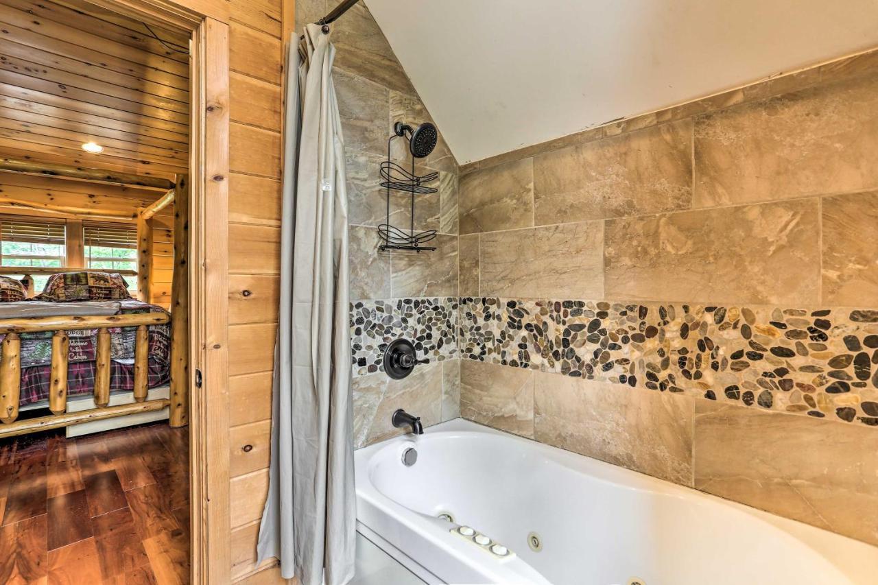 Charming With Porch And Valley Views!