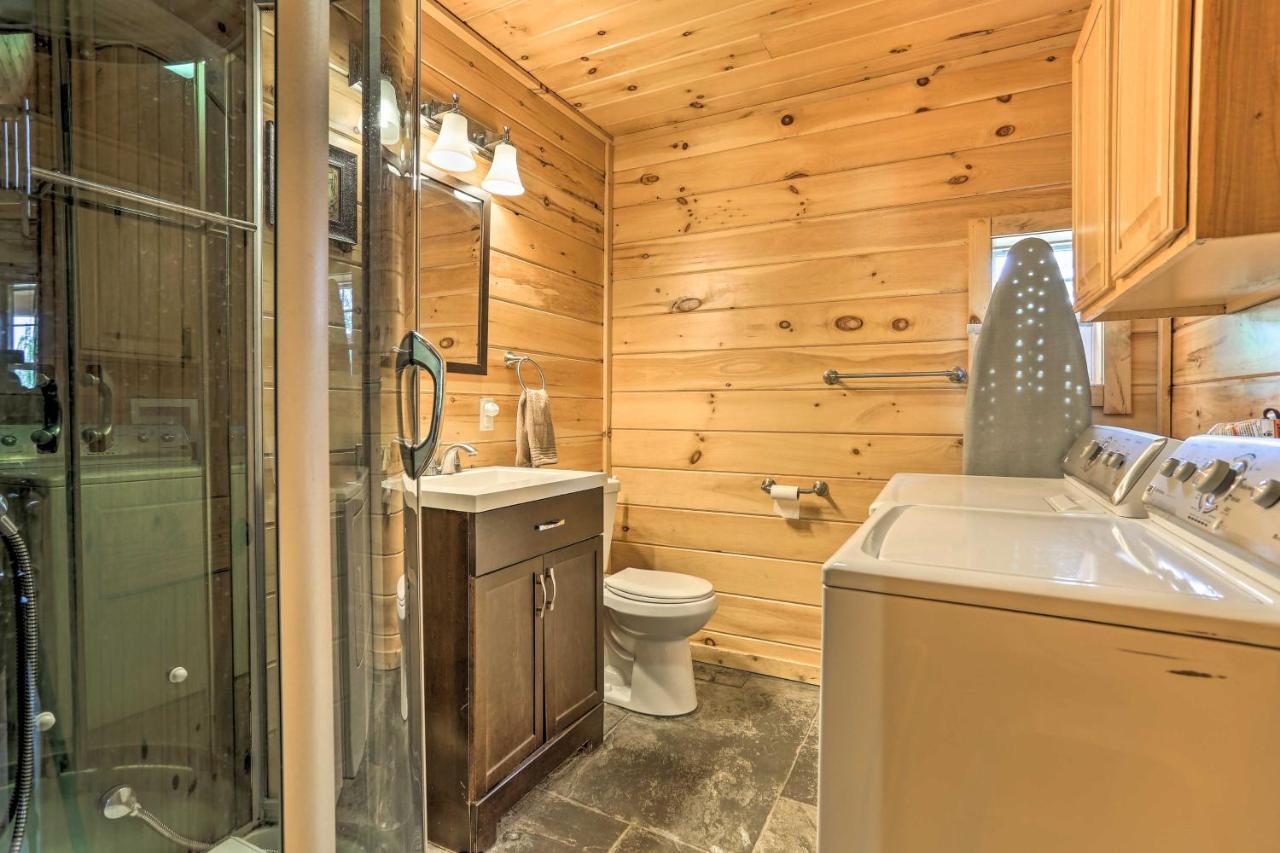 Charming With Porch And Valley Views! *