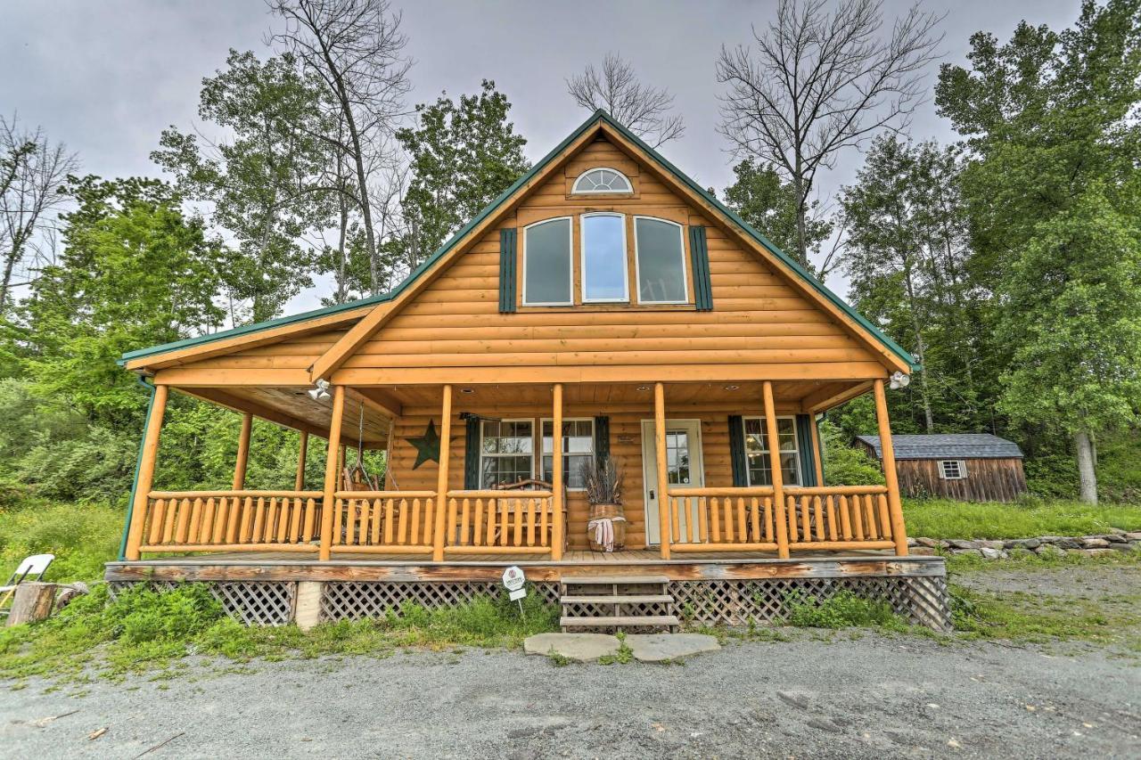 Holiday home Charming With Porch And Valley Views! *