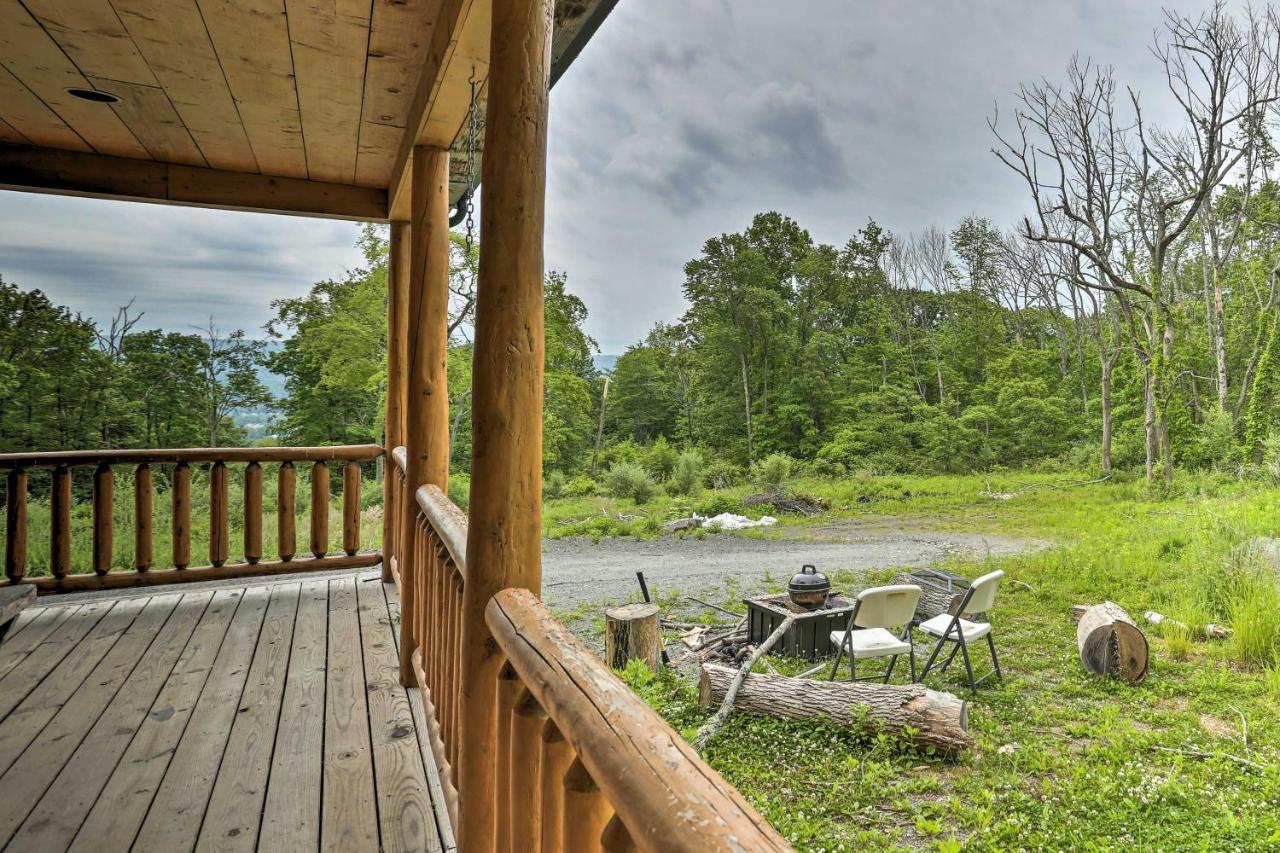 Holiday home Charming With Porch And Valley Views! Blakely