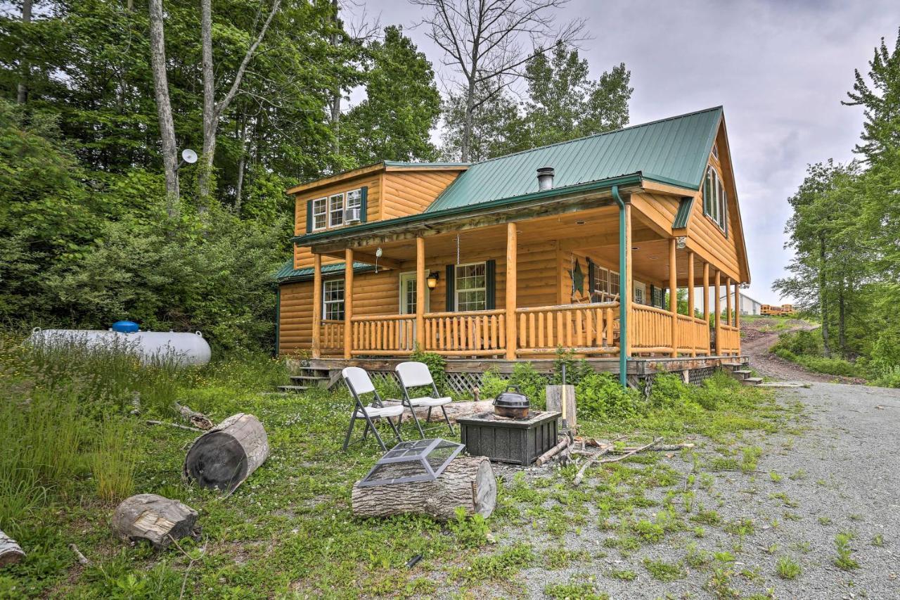 Holiday home Charming With Porch And Valley Views!